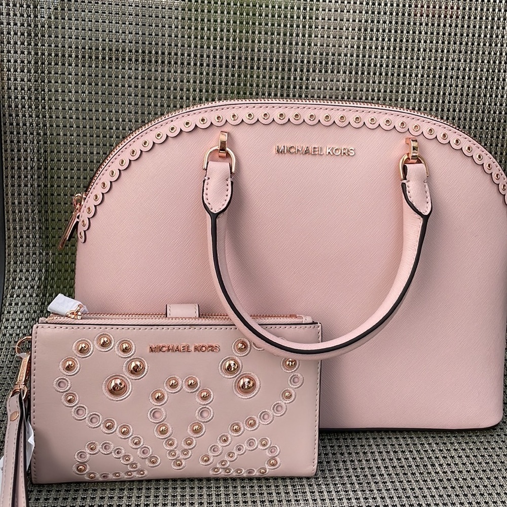 2pc ๐ Michael Kors Emmy satchel and wallet rose gold - Picture 3 of 15